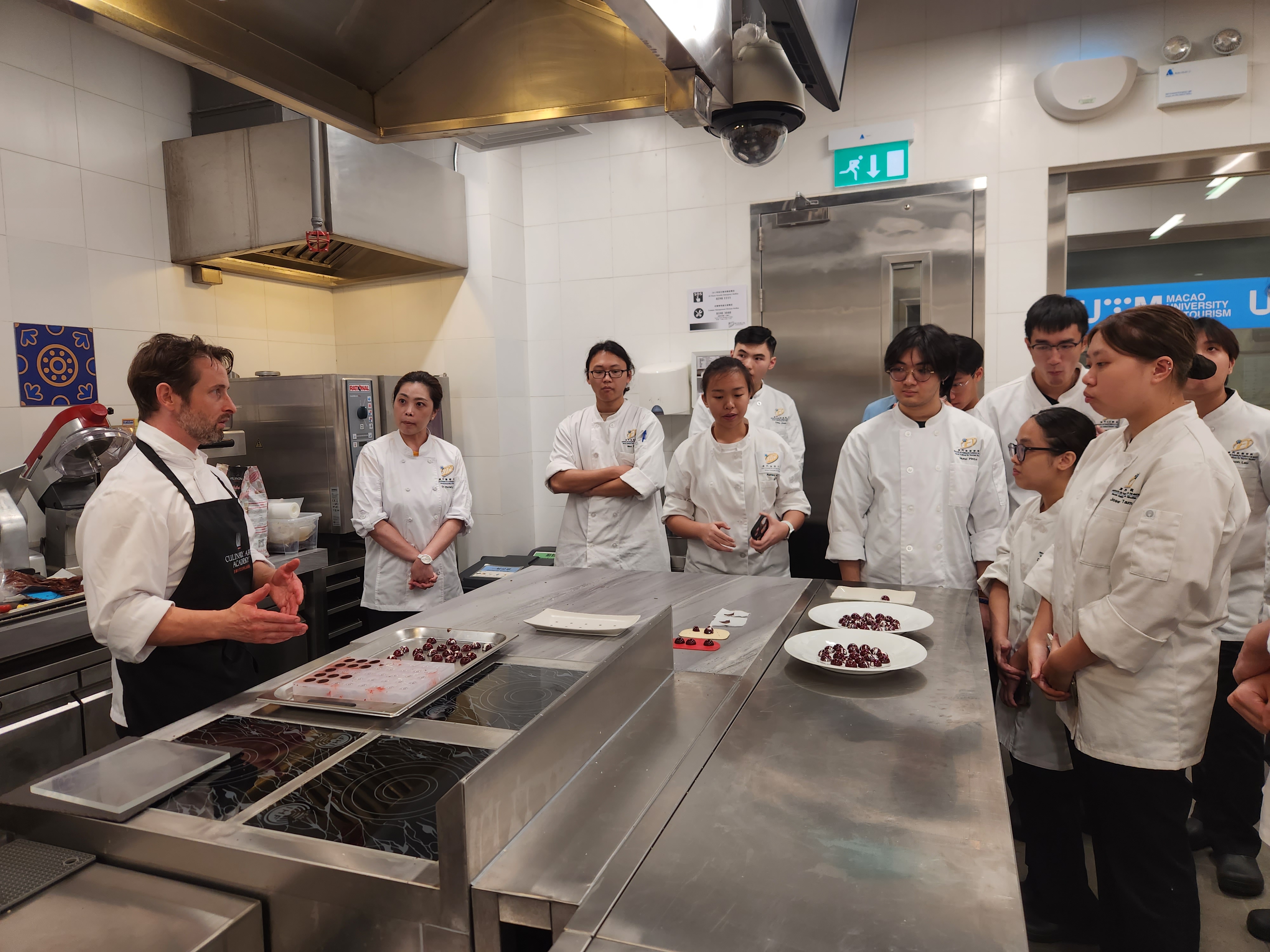 Black Forest Chocolate Praline Demonstration UTM X SEG